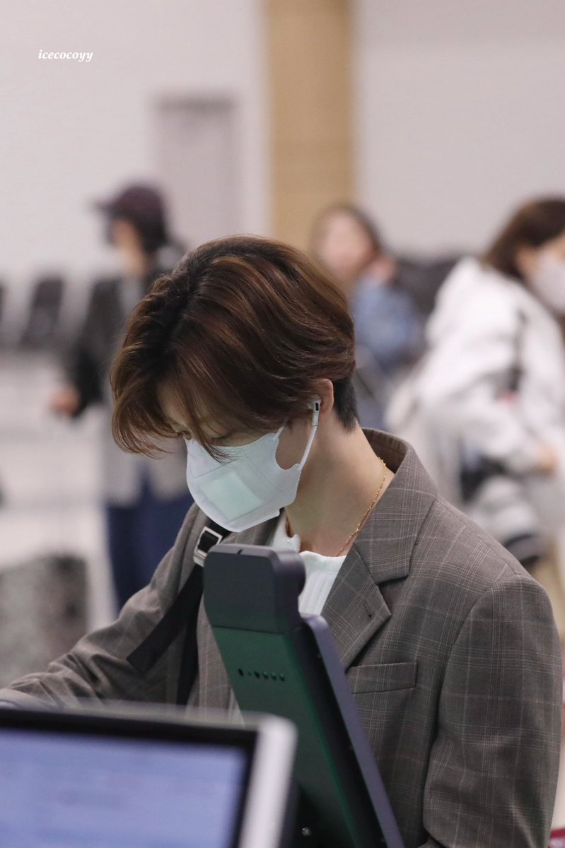 JAEMIN'S HAIR IS SO LONG 😭