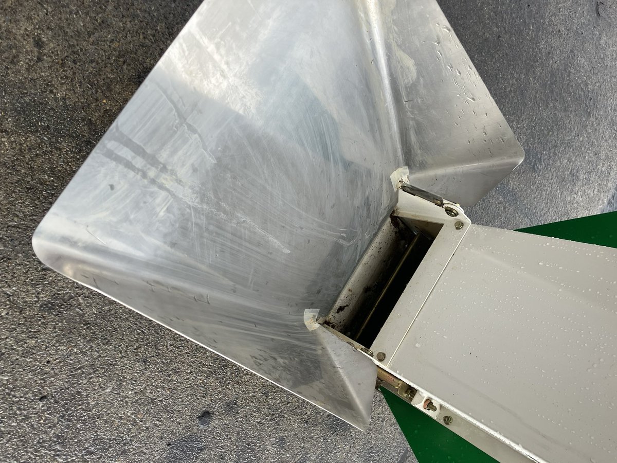 noukasan_iwate's tweet photo. 岩手本店にてスズテック土入れ機SCS-7入荷いたしました。気になる方はぜひ『農家さんの味方岩手本店』までお問い合わせください。
#農家さんの味方岩手本店
#農家さんの味方
#SCS7 https://t.co/SfeAjBRWrc