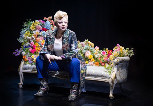 Sarah Snook dazzles in her Broadway debut, playing dozens of roles in The Picture of Dorian Gray. Our critic calls it a fearless performance. 🎭

Read the full review at Cititour.com

#Broadway #SarahSnook #DorianGray  #TheatreReview #CititourNY

Photo: Marc Brenner