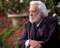 If Keifer Sutherland doesn't play middle ageish President Snow in Sunrise on the reaping, I will riot.
#sunriseonthereaping #Scholastic #books #panem #HungerGames