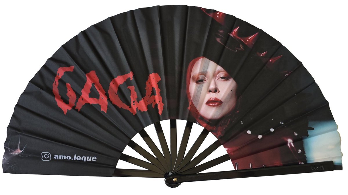 amoleque2021's tweet photo. São quatro modelos disponíveis em PRÉ-VENDA. Cada modelo custa R$60 (sessenta reais). 

Garanta já seu leque e retire em Copacabana a partir de 24/04. 

Tiragem limitada.  Pagamento por pix. 

https://t.co/CZzDdz4UNd https://t.co/t3iJn6gGe1