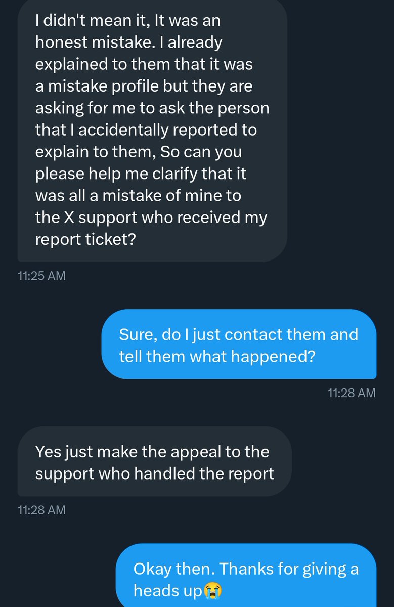 Jeyuuum's tweet photo. Y'all red lights and alarms are going off in my head, should I do smth???????? Like I genuinely need help😭 this acc I vaguely remember following suddenly messaged me this. What do I do??? https://t.co/Q5cvl29sM3