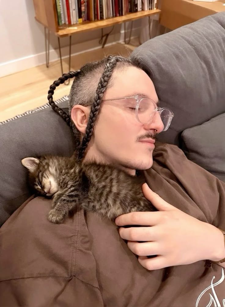 dailymitty's tweet image. day 3