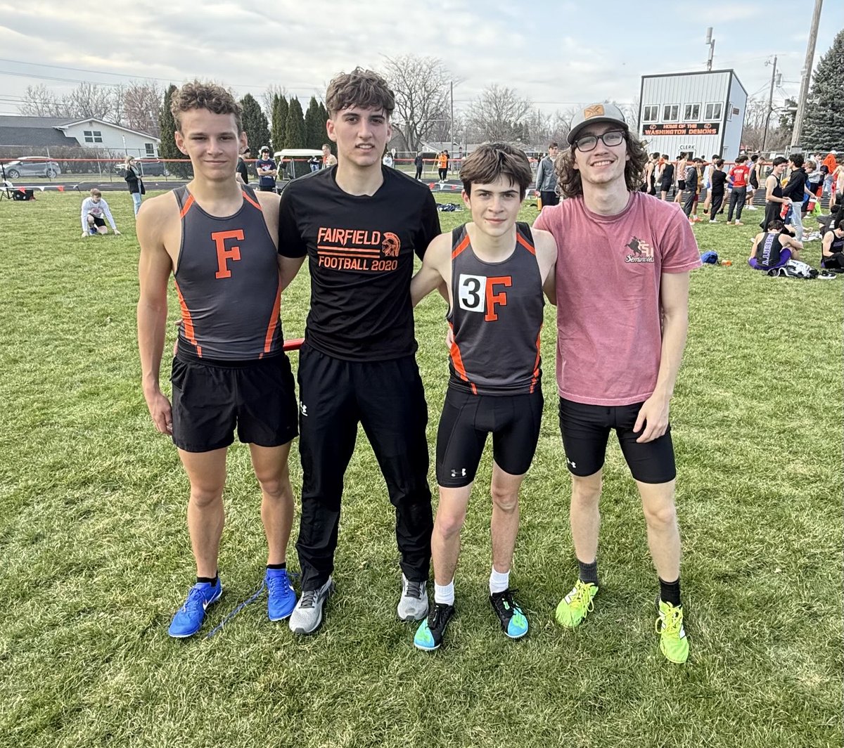 FFTrojanTrack's tweet photo. Miller, Starr, Boatright and Regur run a season best in the 4x800 and pick up a fourth place. #distancecrew https://t.co/WXgIRKTWFy