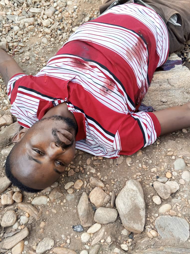 #sudkivu, une altercation entre #wazalendo et militaires Fuma cause deux morts côté fuma , mercredi 26 mars à #ubwari au village #kihimino. Des citoyens en panique fuient leurs résidences