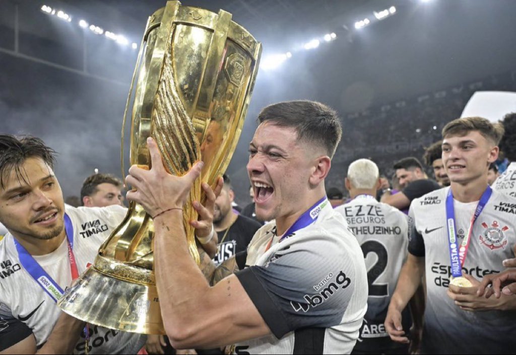 c4hsccp's tweet photo. nosso trio, deu tudo certo🥹 https://t.co/6GUf1YSN4A