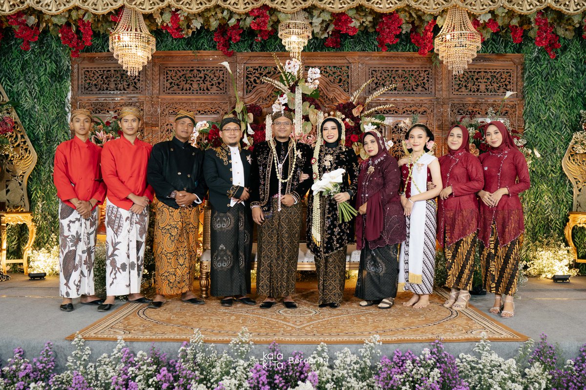 Aunsaaunsa's tweet photo. @ainunnajib Dibantu pak🙏🏼 https://t.co/ffEXPdMseg