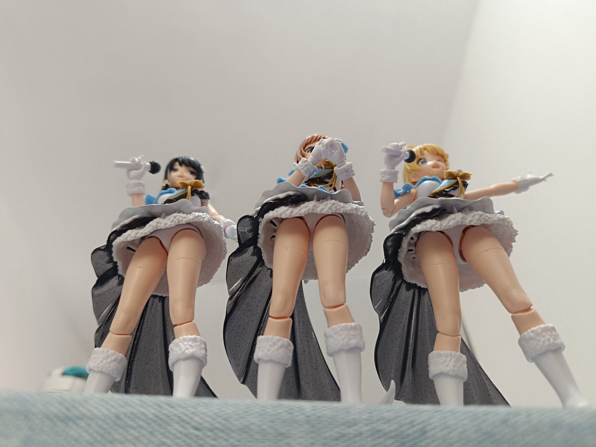 アイドルパンツ