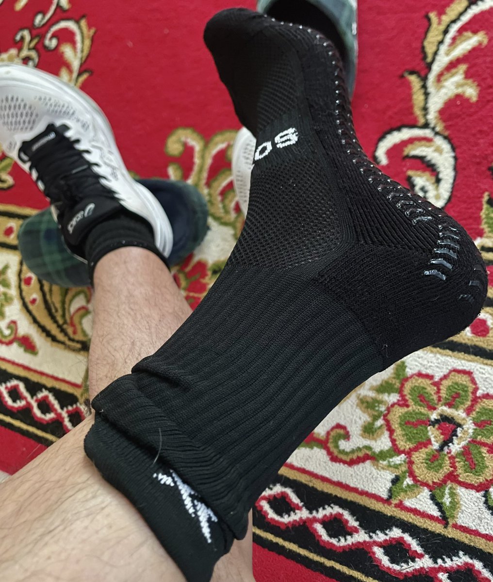 SocksStud's tweet photo. 🦶👣🧦👟👞🥾🎉 https://t.co/t0nlenXS9i
