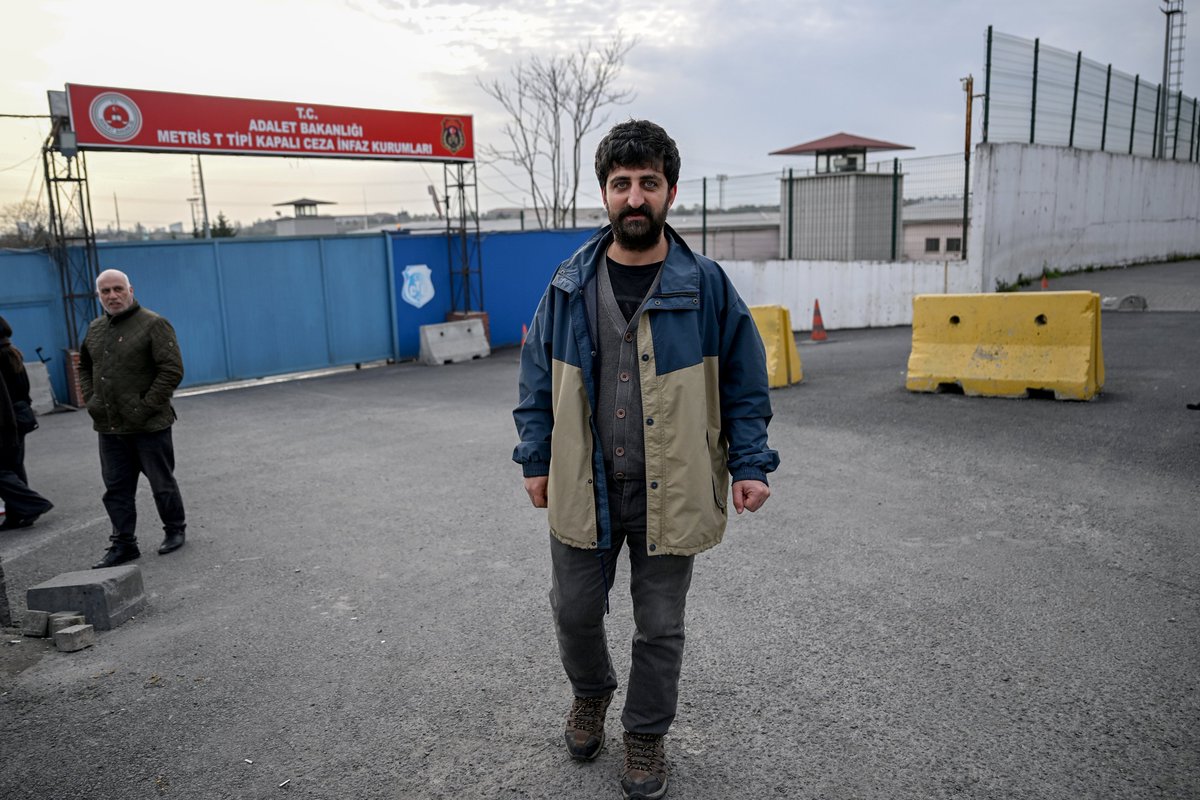 Fulya Özerkan (@fulyaozerkan) on Twitter photo #Jornalism under threat in #Turkey: our <a href="/AFP/">AFP News Agency</a> interview with <a href="/yasinnakgul/">Yasin Akgül</a> after he walked from an Istanbul prison: yahoo.com/news/journalis… pics by <a href="/ozannkosee/">Ozan Kose</a> video by <a href="/cmtyln12/">Cem Taylan</a> #Jornalism under threat in #Turkey: our <a href="/AFP/">AFP News Agency</a> interview with <a href="/yasinnakgul/">Yasin Akgül</a> after he walked from an Istanbul prison: yahoo.com/news/journalis… pics by <a href="/ozannkosee/">Ozan Kose</a> video by <a href="/cmtyln12/">Cem Taylan</a>