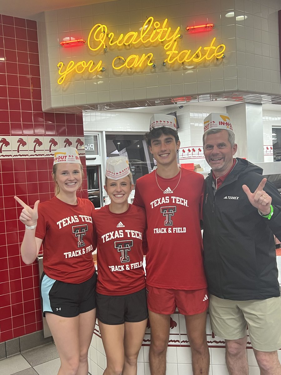 Nothing better after running a PR in your 10 than In-N-Out. #fearlesschampions