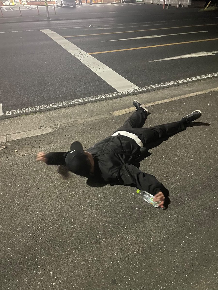 cr22s_alt's tweet photo. #オンライン平成生まれオフ会 
車　　平成6年式

人間　平成17年式 https://t.co/PcwbfZkD0c