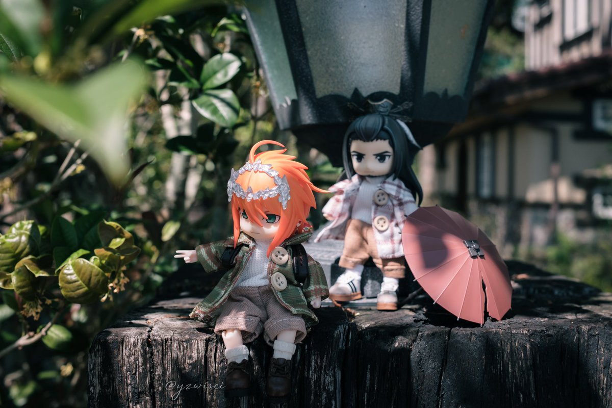 yzwisei's tweet image. 來去山上住一晚的殤&amp;amp;浪
(還有背後的聆牙小天使)

#黏土人 #東離 #P9