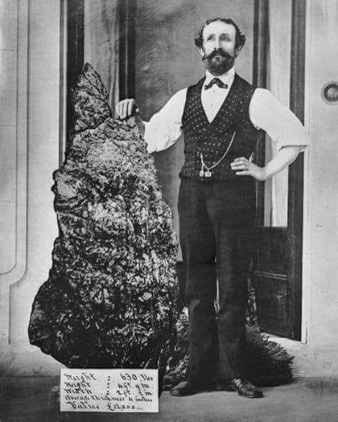 KovacsS41413518's tweet image. A huge gold nugget weighing over 200 kg, from which 93 kg of pure gold was extracted, 1872.

#gold #btc #extracted