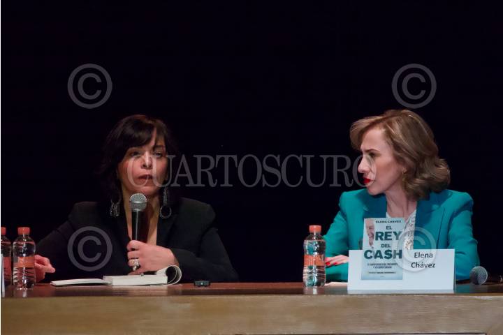 NenaVelasco32's tweet photo. @ZuritaCarpio No pudo haber sido un primo hno. Todo mundo sabe que ultimaron a su 1/2 hermano en el 2011 y del cual @OHarfuch no estaba relacionado, empezando por la edad. No entiendo porqué tiene qué ver con eso; tengo una prima #mitotera que le encanta crearse problemas como #ElenaChavez 💢 https://t.co/ASAOHIhHGb