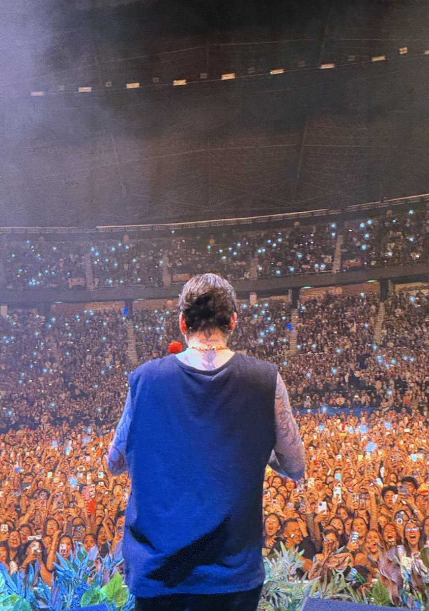 chenfordszayn's tweet image. “This anxiety isn't going to get the better of me. I want to play live. I will play live. And when I do, I want to give everybody the greatest show I can”