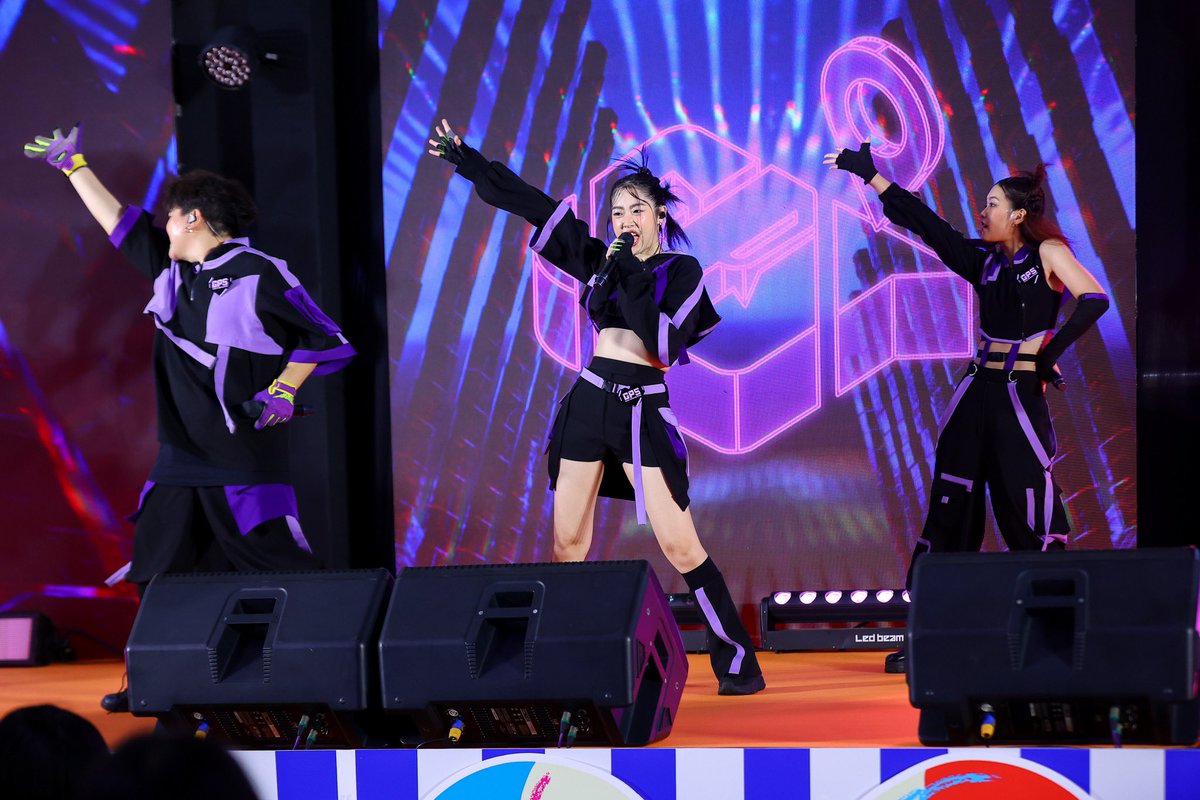 GPS_TrackingU's tweet image. ภาพบรรยากาศงาน Summer Idol Fashion Show Central Ladprao

#GPStrackingyou
#SummerIdolFashionShow
#SummerInvitation
#SummerSunFunFestAtCentral
#เซ็นทรัลลาดพร้าว
#CentralLadprao