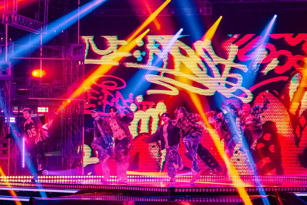 modelpress's tweet photo. BE:FIRST、NHKライブ特番「BE:FIRST presents THE SHOW」放送決定✨

スペシャルパフォーマンス披露🎤

🔻写真・記事詳細
https://t.co/PSUfB9fB7u

＜放送日程📺＞
・BS8K：3月31日（月）21時～
・総合：5月3日（土・祝）23時〜
・BS・BSP4K：5月11日（日）0時～

#BEFIRST https://t.co/QU0EzLZJdO