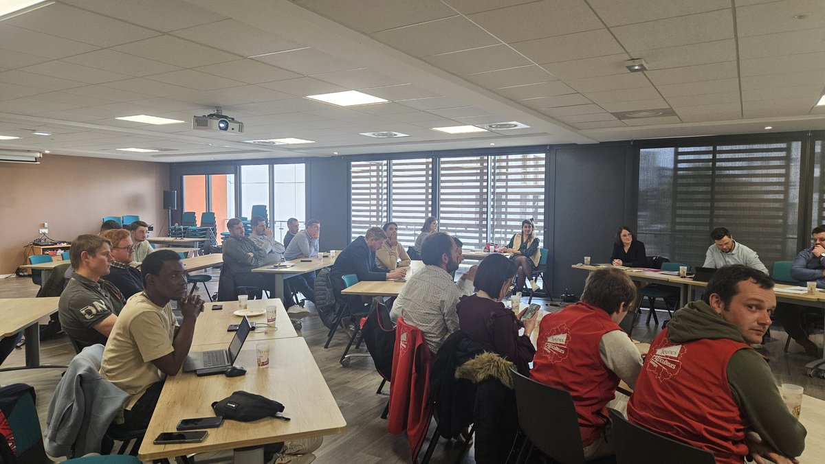 🚜🌿 #AG2025 | <a href="/JA_NleAquitaine/">Jeunes Agriculteurs Nouvelle-Aquitaine</a> 
En direct de Bruges, pour notre AG annuelle, en présence de 𝐏𝐢𝐞𝐫𝐫𝐢𝐜𝐤 𝐇𝐨𝐫𝐞𝐥 et 𝐉𝐞𝐫𝐨𝐦𝐞 𝐒𝐢𝐦𝐨𝐧, Président et Directeur de <a href="/JeunesAgri/">Jeunes Agriculteurs</a> ! 🎤
#jeunesagriculteurs #nouvelleaquitaine #assembleegenerale #Agriculture