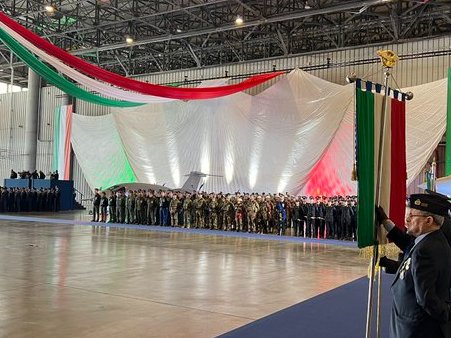 PiaggioA's tweet image. Happy 102nd anniversary to the @ItalianAirForce! Proud to celebrate this special day with you, with our P.180 standing as a symbol of excellence. Thank you for ensuring our safety every day!