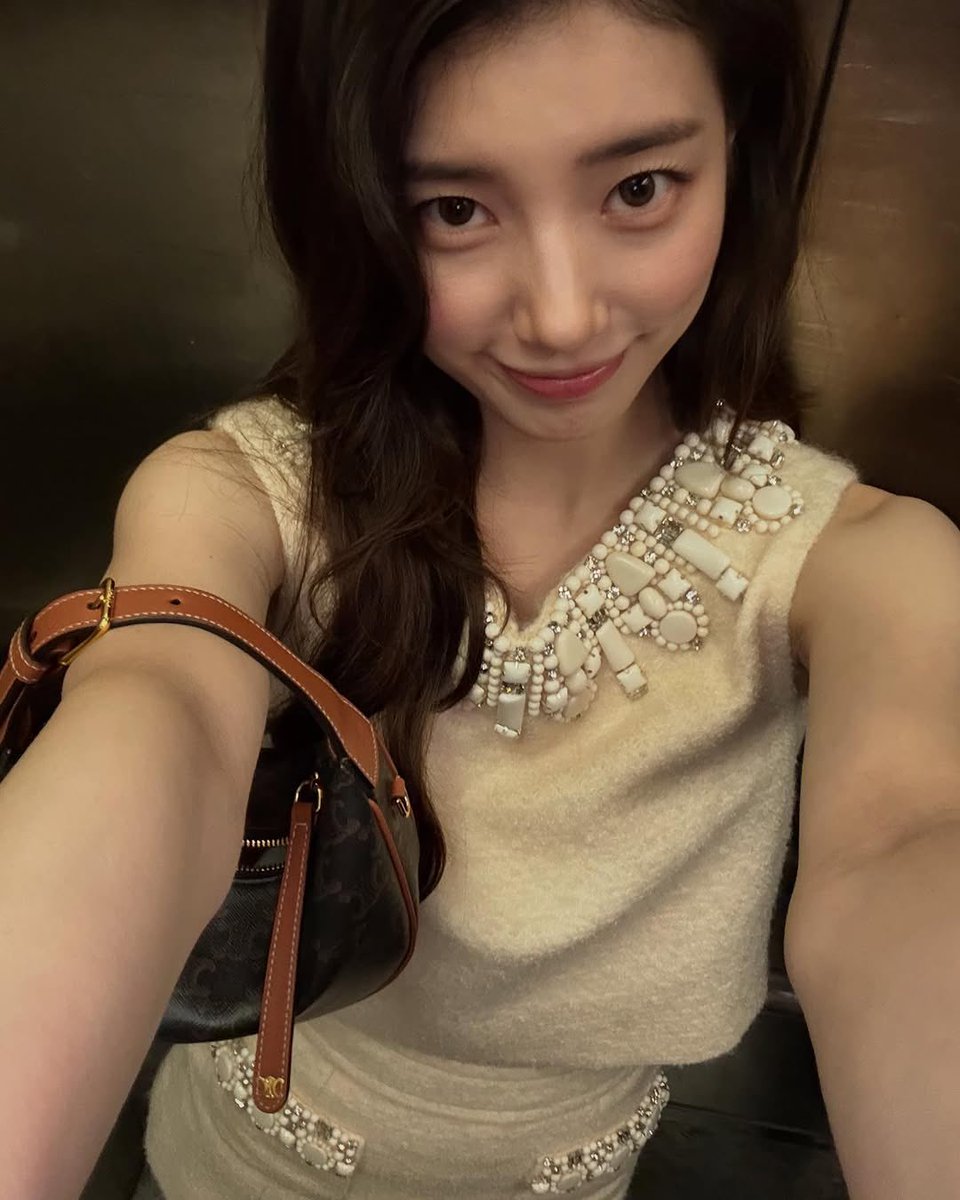 Suzy 수지 tweet media