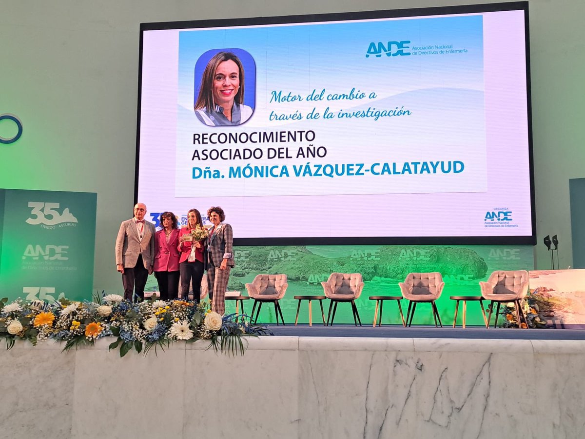 Beatriz Esquisábel Soteras (@besquisabels) on Twitter photo ¡Qué logro! Orgullosa de mi directora de tesis, <a href="/CalatayudMonica/">Mónica Vázquez Calatayud</a> , reconocida como Asociada del Año por <a href="/ANDEorg/">ANDE Directivos Enfermería</a> . Un merecido premio a su incansable labor como motor del cambio a través de la investigación. ¡Enhorabuena! #LiderazgoEnfermero #InvestigaciónEnfermera ¡Qué logro! Orgullosa de mi directora de tesis, <a href="/CalatayudMonica/">Mónica Vázquez Calatayud</a> , reconocida como Asociada del Año por <a href="/ANDEorg/">ANDE Directivos Enfermería</a> . Un merecido premio a su incansable labor como motor del cambio a través de la investigación. ¡Enhorabuena! #LiderazgoEnfermero #InvestigaciónEnfermera
