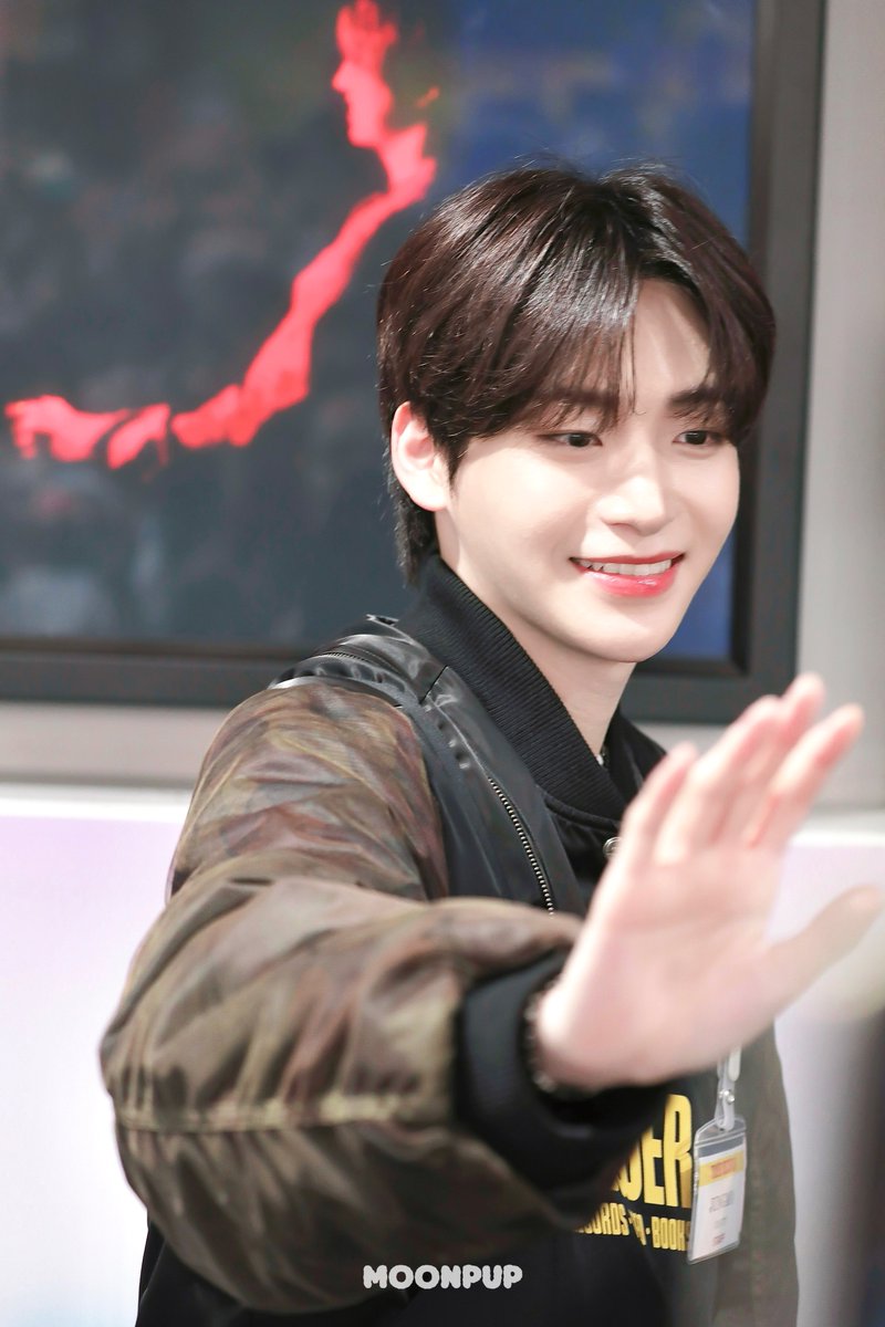 250328 タワレコ

#정모 #크래비티 #JUNGMO #CRAVITY