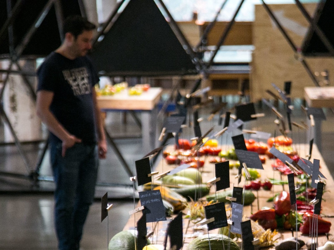 mataderomadrid's tweet photo. 🥬 Los días 5 y 6 de abril, en el marco del 𝗙𝗘𝗦𝗧𝗜𝗩𝗔𝗟 𝗕𝗜𝗢𝗣𝗛𝗘𝗦𝗧, junto a #Ecosecha os invitamos a disfrutar la #exposición de una gran variedad de lechugas y hortalizas locales, que dan buena cuenta de la diversidad de nuestras huertas⤵️
https://t.co/HFqeKK0nps https://t.co/lDx2FOkCay