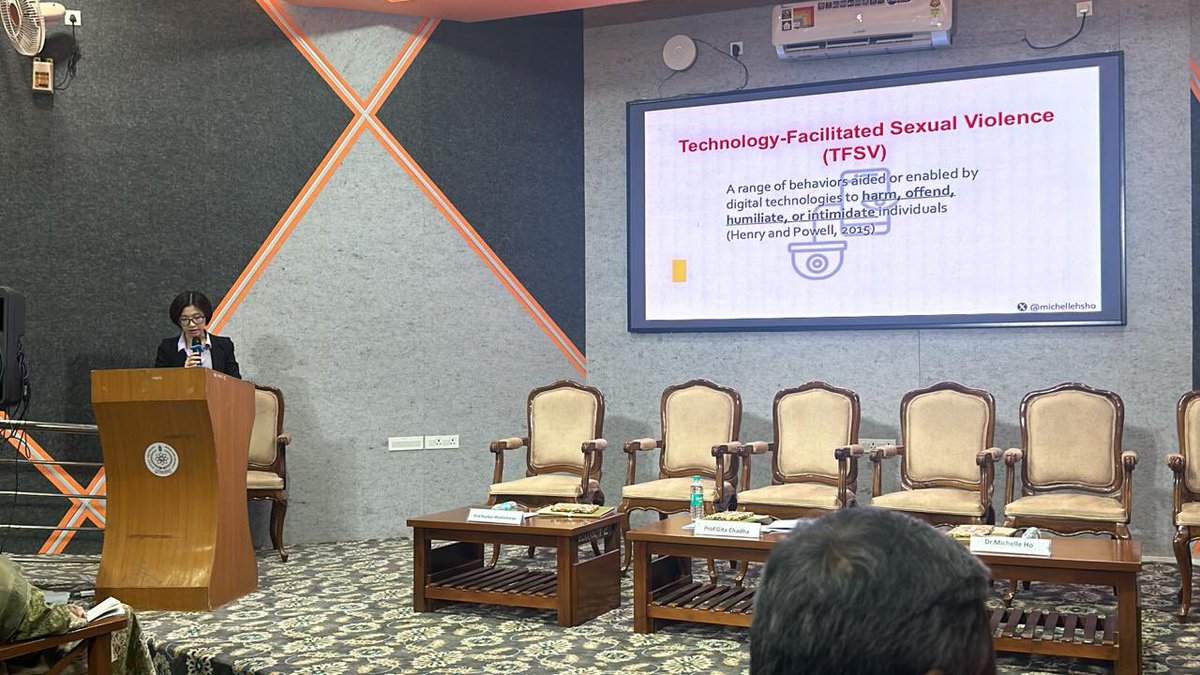 Honored to be invited to a conference organized by #BangaloreUniversity on #Gender #Power and #Technology: Addressing #Violence and #Intersectionality in the #DigitalAge as a plenary speaker to present preliminary findings from <a href="/casmidaproject/">CASMIDA</a>

<a href="/CNMnus/">NUS Communications and New Media</a>