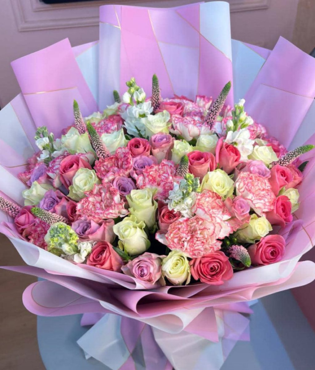 For your rustic themed natural floral bouquet please don’t hesitate inbox 💐