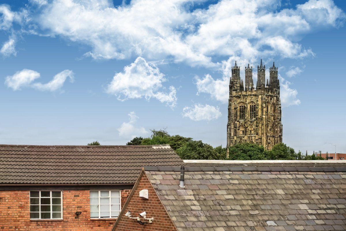 AVAILABLE SOON!! 🚨 

Large 2 bedroom apartment with secure parking at Bridewell Court, Wrexham LL13 7HY £835pm 🔑 🏠 

wrexrent.com/property/16-wr…

PLEASE CLICK “ENQUIRE ABOUT THIS PROPERTY” FOR MORE INFORMATION ℹ️ 

#property #rent #wrexham