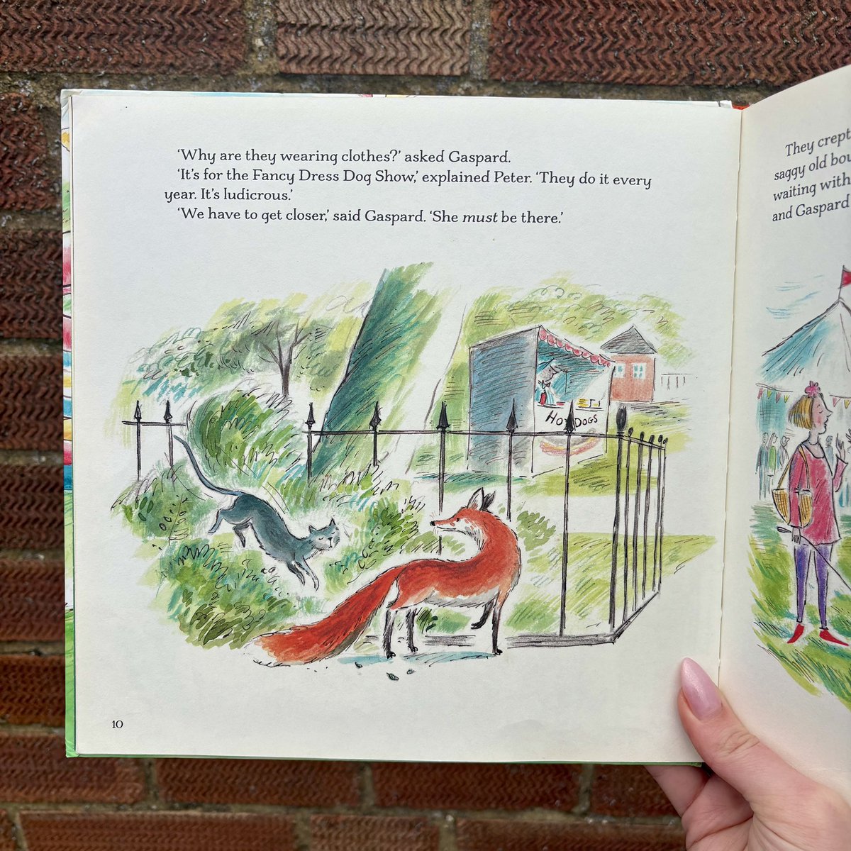 There’s only one week until our event with Zeb Soanes! Have you read his series of Gaspard the Fox books? They are great for readers of all ages! 🦊

📅: 4 April 2025
⏰: AGM at 7pm - Talk at 7:30pm
📍: Ipswich Institute
🎟️: suffolkbookleague.org/events-1/zeb-s…