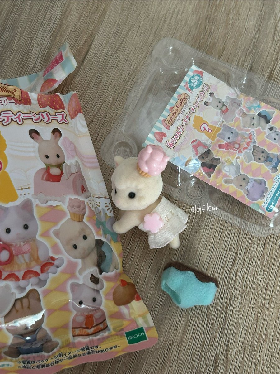 oldfleur's tweet photo. wts sylvanian families cake party baby alpaca ^___^ (FREE ROK)

ready ina &amp; bisa 🍊
85k https://t.co/sefLniRUBe