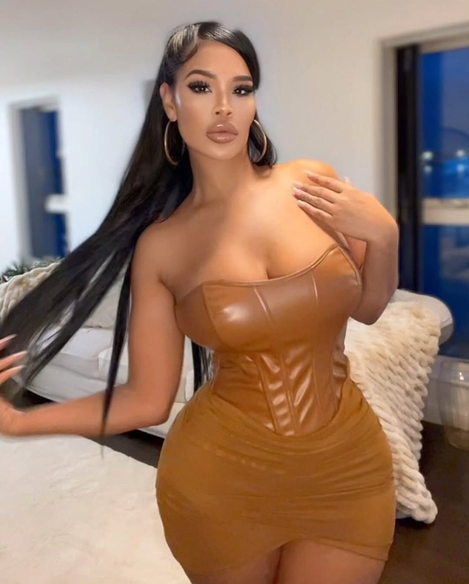 StunnerZ.com tweet media