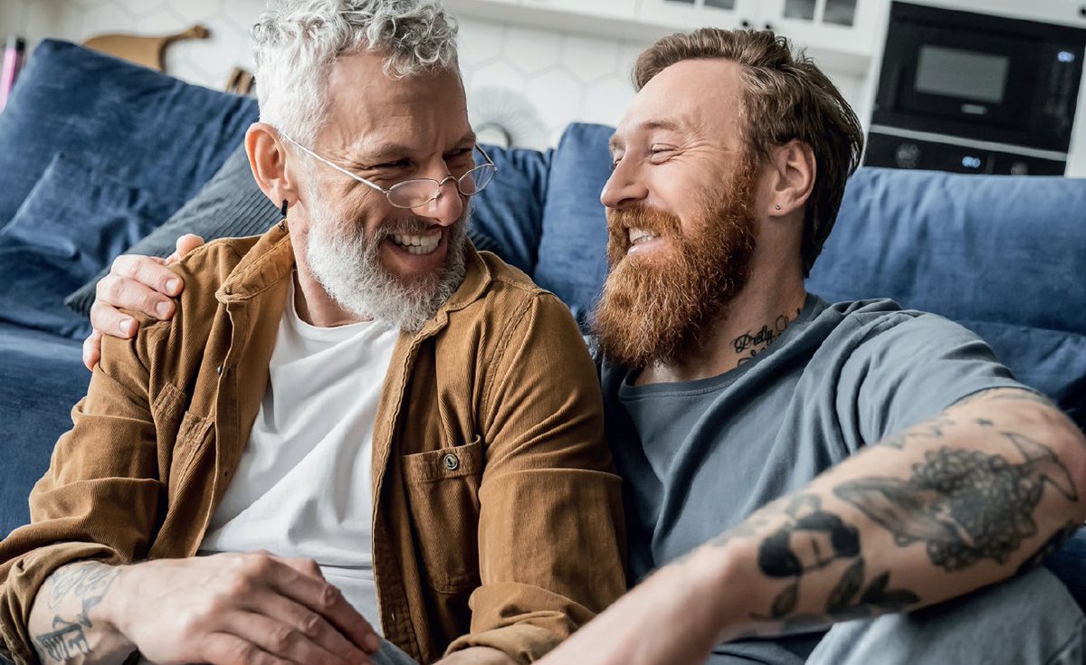 Mannen met prostaatkanker in een homoseksuele relatie gezocht! Onderzoekers van LUMC en AVL willen in gesprek over seksualiteit en intimiteit na de diagnose. Help mee de voorlichting te verbeteren. 💬buff.ly/sJWCkoB