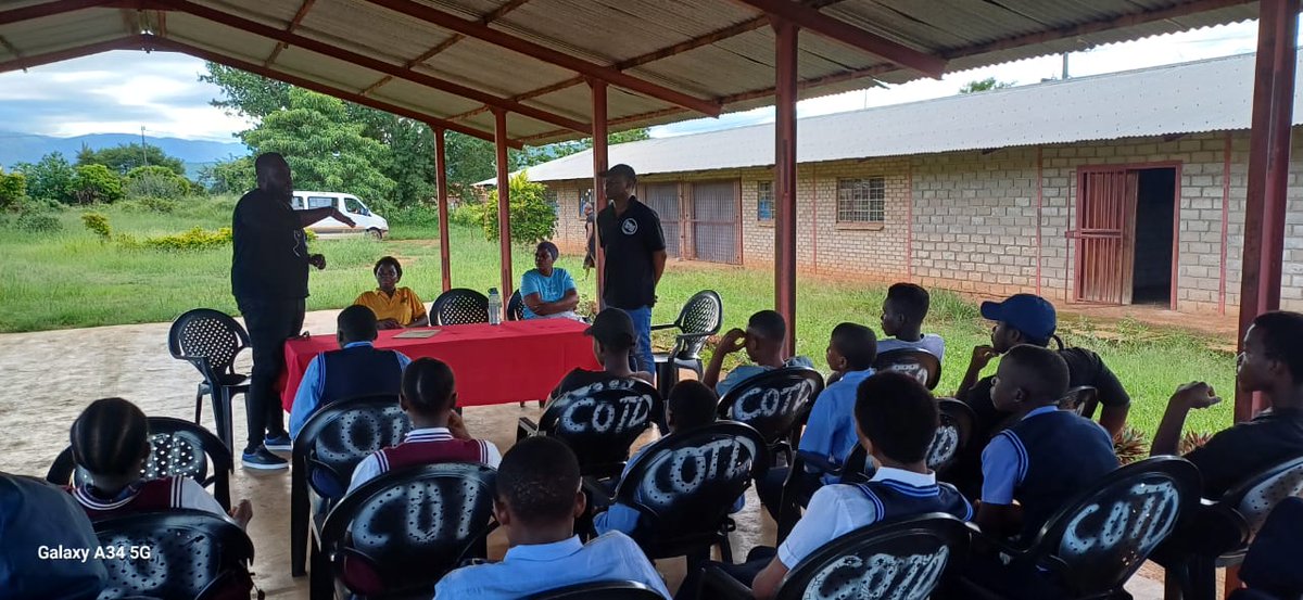 ChildrenofDawn's tweet photo. As we embark on a new year in Lenyenye, we are privileged to host Mr. Alfred Phiri from the President's Awards program. https://t.co/t2Ojdb73Oj