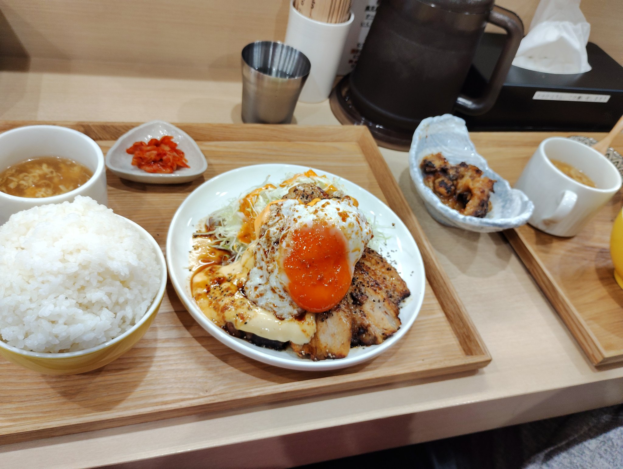 はっちq GUCCI - グッチ 536413 001998 GGパターンダッパーダンリュック