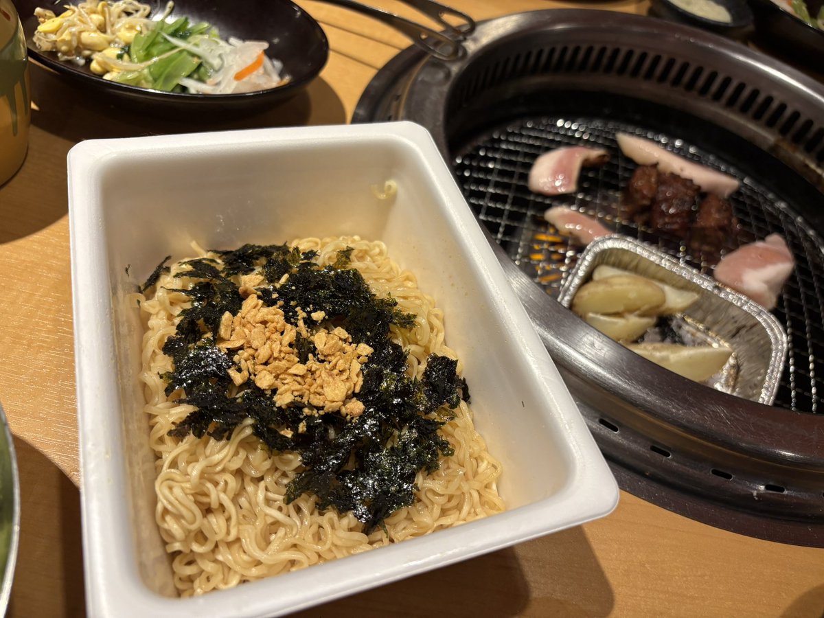 焼肉きんぐ専用ペヤングが5万食突破いたしました！！ 今回は、焼肉を