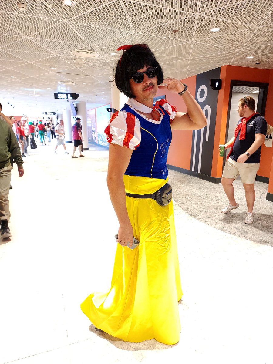 MayWongCNA's tweet image. Vibe at #HongKong #Rugby #HSBCSVNSHKG #HSBC7s now. Aside from the matches. It&apos;s all about the fun &amp;amp; party atmosphere as this iconic event is known for crowds to dress up and really have a great time over 3 days.
