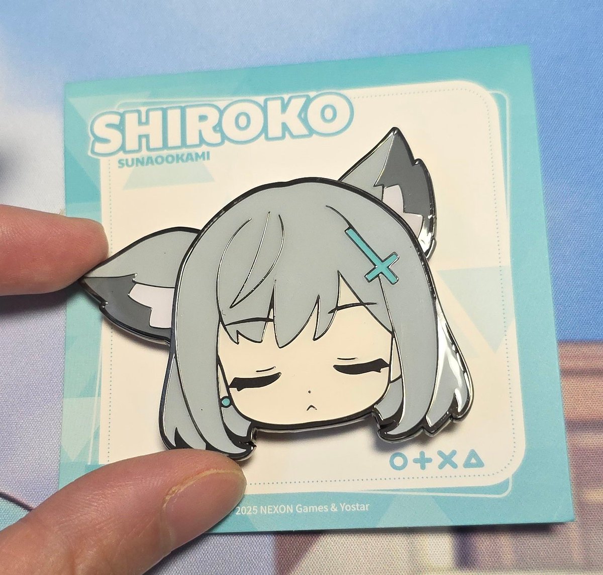 뱃지 귀도 움직이네 퀄리티 봐 ㅋㅋ