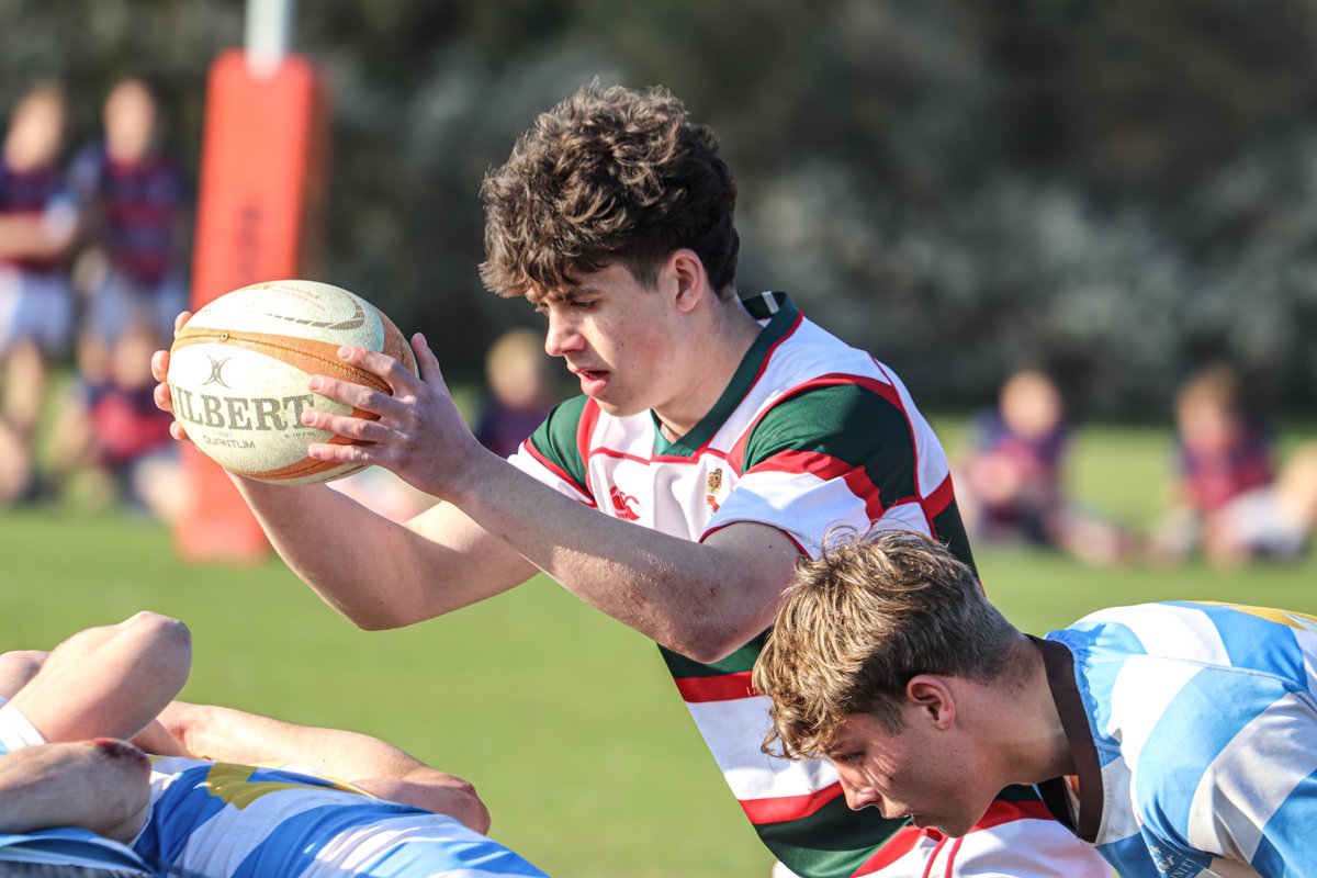 #RGSRugby After four convincing wins in their group matches on Day 1, the RGS progresses to Day 2 of the Rosslyn Park National Schools' Sevens competition, as one of the top 12 schools nationally. Very best of luck!
