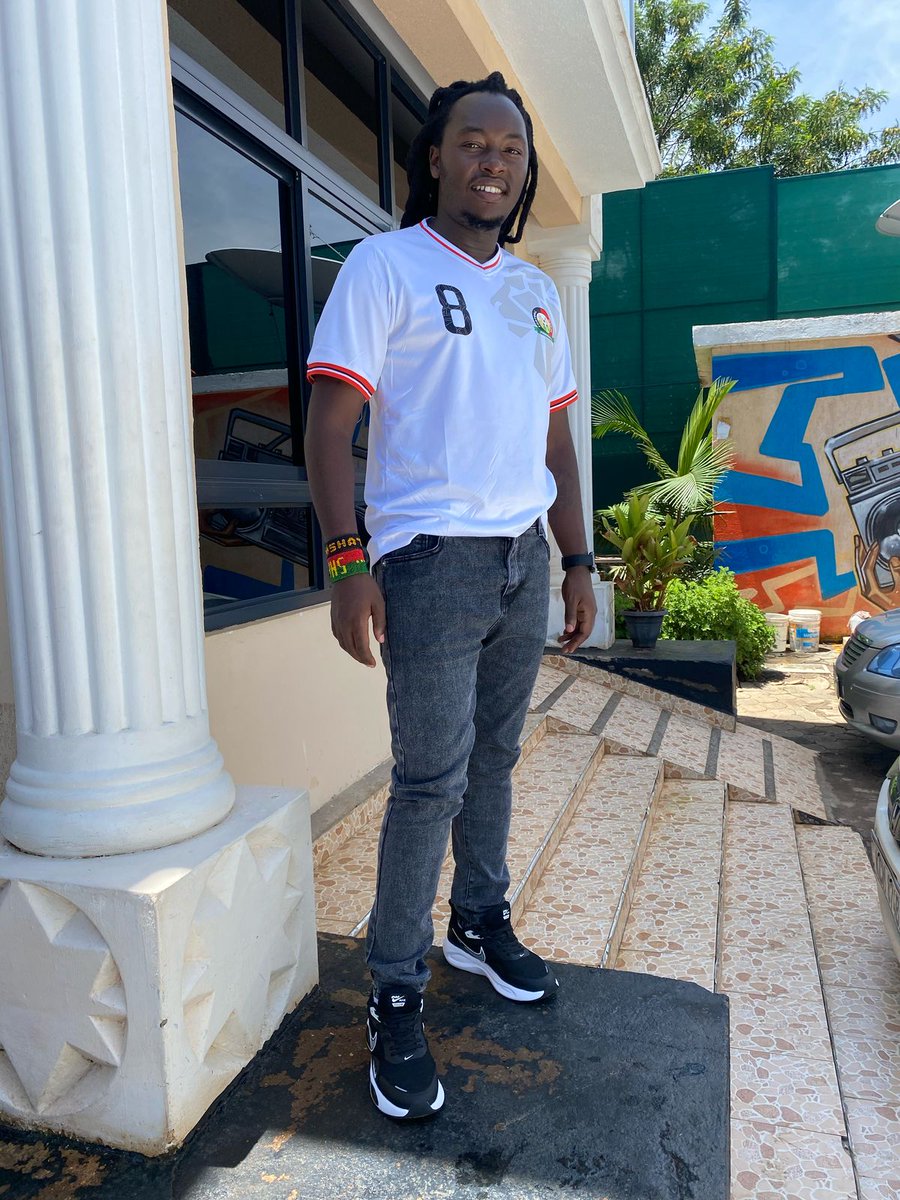 Wiki imekuaje Watu Wangu trust Mambo imejipa na kama bado! Tunazidi kukazana na kupiga dua na Weekend iwanice siku zote....
#jeshiyaallah 
#blessed 
#Coachshatta 
#BeyondTheGame