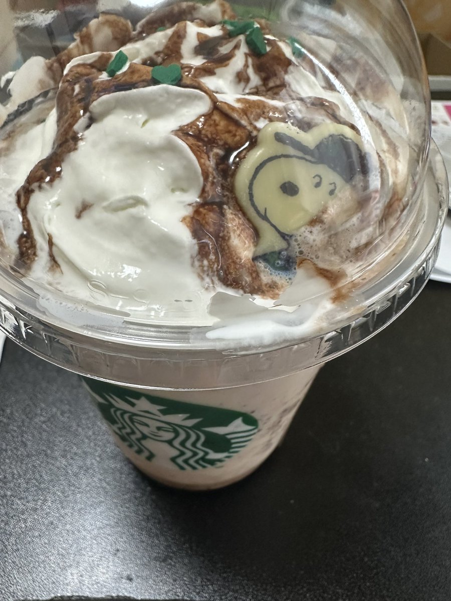 uSpmdH6HllmZtiw's tweet image. #スタバ
#スヌーピー

日曜日から入院して手術
今日退院してきました😊
内視鏡手術なのでお腹に穴４つ
痛みは少ないですがしばらく
静養します💦
息子がスタバ買って来てくれました✨