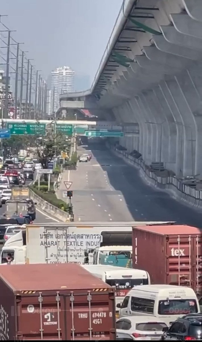 ถนนพระราม2 ยุบตัว เส้นทางอื่นโปรดระวัง ขับขี่อย่างปลอดภัยนะคะ

#แผ่นดินไหว