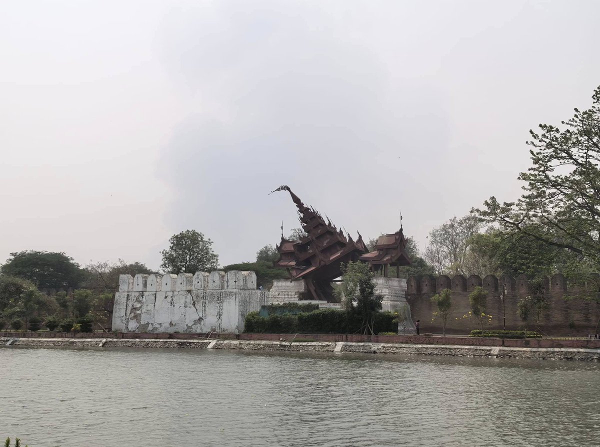 BREAKING: 7.7 magnitude earthquake hits Sagaing and Mandalay

Tremors were felt across several towns, including Sagaing, Mandalay, Kyaukse, Pyin Oo Lwin, and Shwebo in upper Myanmar.

myanmar-now.org/en/news/breaki…