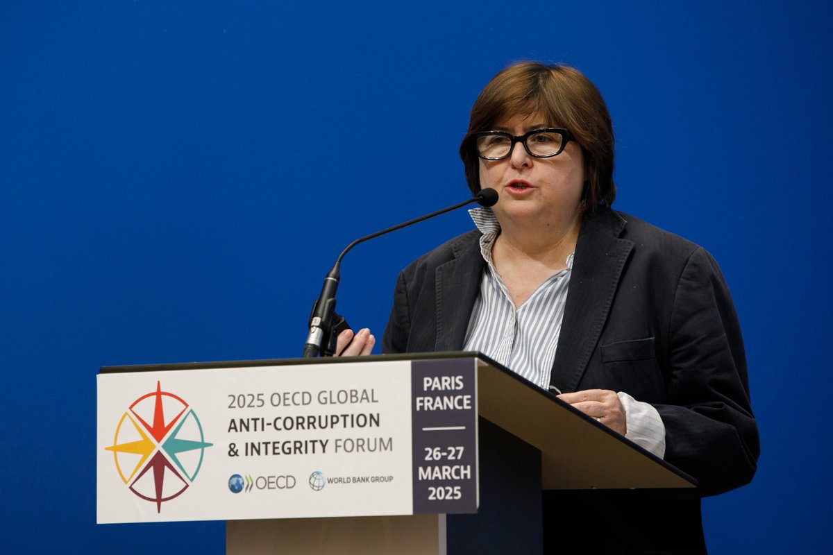 Alina Mungiu-Pippidi (@mungiupippidi) on Twitter photo As <a href="/OECD/">OECD ➡️ Better Policies for Better Lives</a> GACIF ended, we are reminded that Isaac Asimov famously said that robots are so much nicer than men. But in all this hope for AI and anticorruption, let’s always keep in mind that it's men who program robots, and some are not nice at all As <a href="/OECD/">OECD ➡️ Better Policies for Better Lives</a> GACIF ended, we are reminded that Isaac Asimov famously said that robots are so much nicer than men. But in all this hope for AI and anticorruption, let’s always keep in mind that it's men who program robots, and some are not nice at all