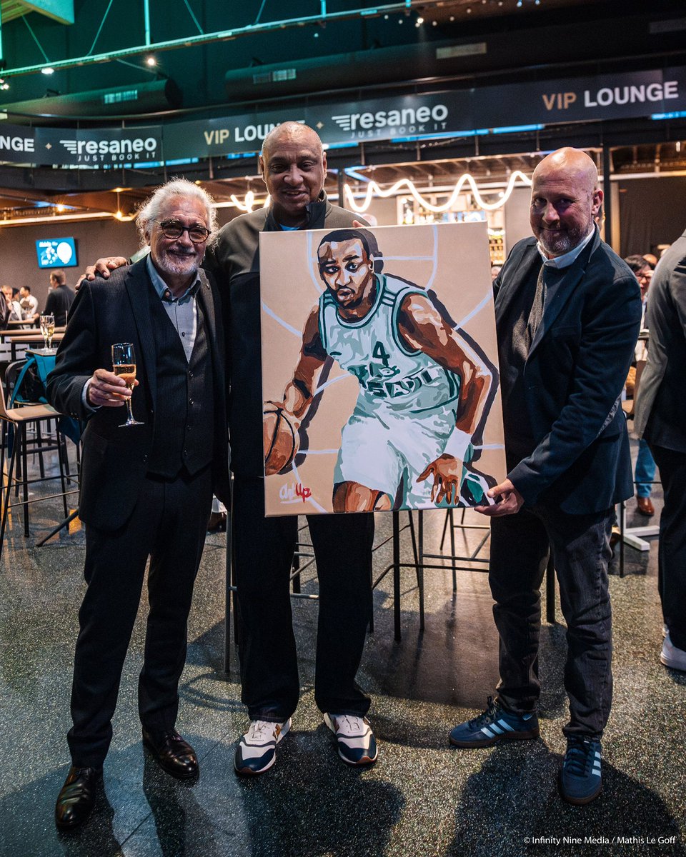 Livraison de rêve pour une soirée de rêve 💚🤍. Merci <a href="/LDLCASVEL/">LDLC ASVEL</a>