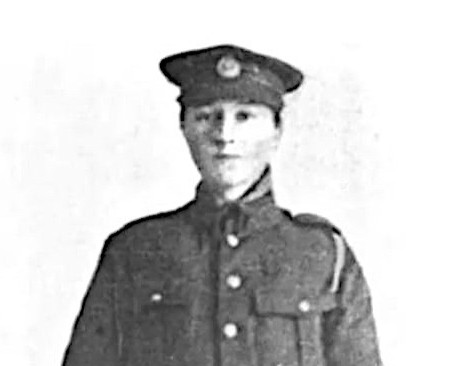 Historia – the HWA (@historiahwa) on Twitter photo Louise Morrish looks at two courageous women who defied the authorities and went to France during the First World War.
Louisa Garrett Anderson, a doctor, and Dorothy Lawrence as a soldier.
They inspired her new book, Women of War historiamag.com/women-warpath-…
#WomensHistoryMonth Louise Morrish looks at two courageous women who defied the authorities and went to France during the First World War.
Louisa Garrett Anderson, a doctor, and Dorothy Lawrence as a soldier.
They inspired her new book, Women of War historiamag.com/women-warpath-…
#WomensHistoryMonth