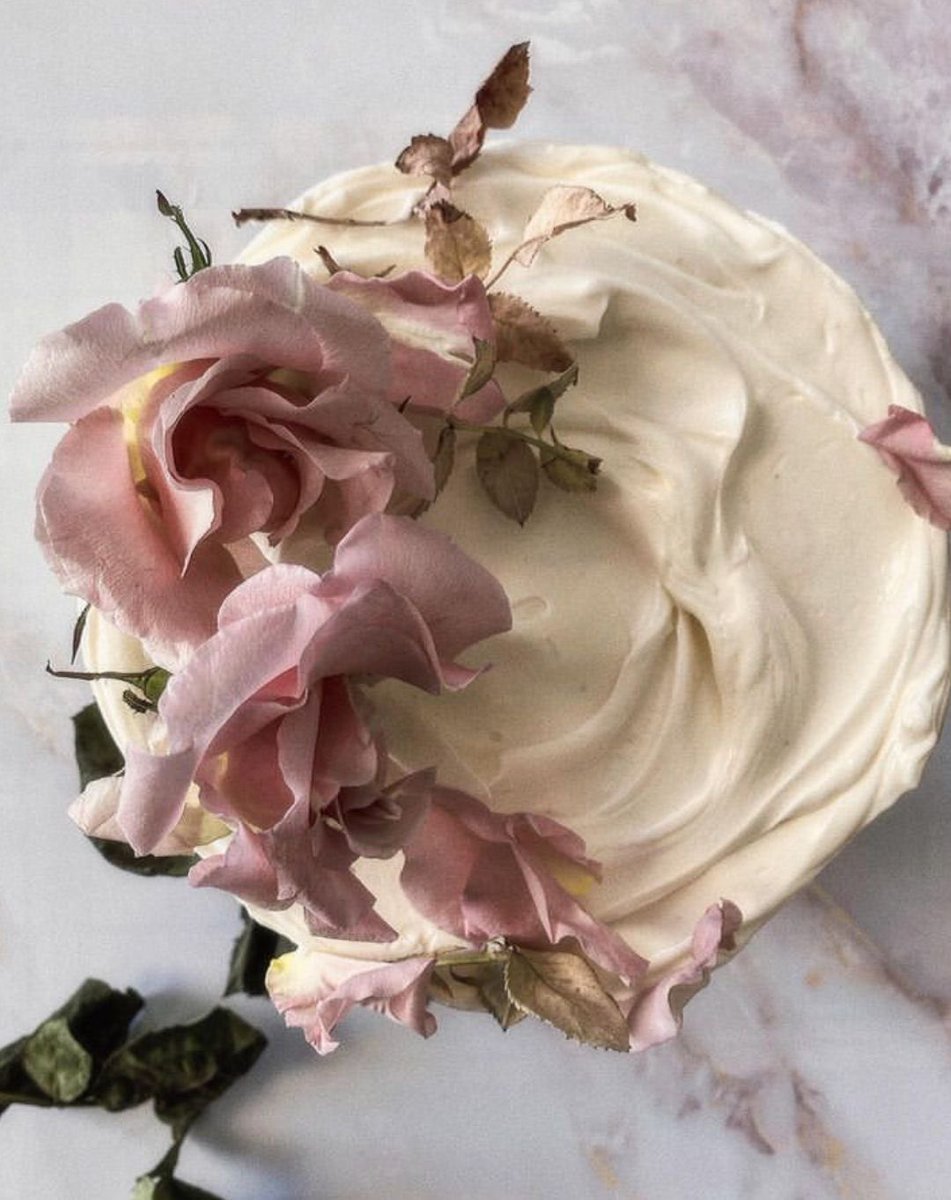 𝒥 (@suaverotic) on Twitter photo 