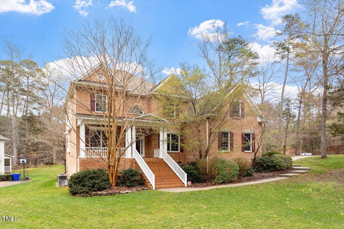 debkapmac's tweet photo. 101 Redfoot Run Road, Chapel Hill, NC, 27516
4 bed | 3.5 bath 3806 Sq. Ft.
Active | 1000000
https://t.co/V0JzfgUUmA
This well loved and maintained home in coveted Lake Hogan Farms has only had one owner and is now ready for its next chapter! All the right spaces including the... https://t.co/jpGSvpS5pY